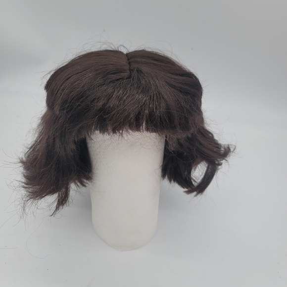 Spirit Halloween Adult Short Dark Brown Brunette Wig Party Costume Role Play - Picture 6 of 11